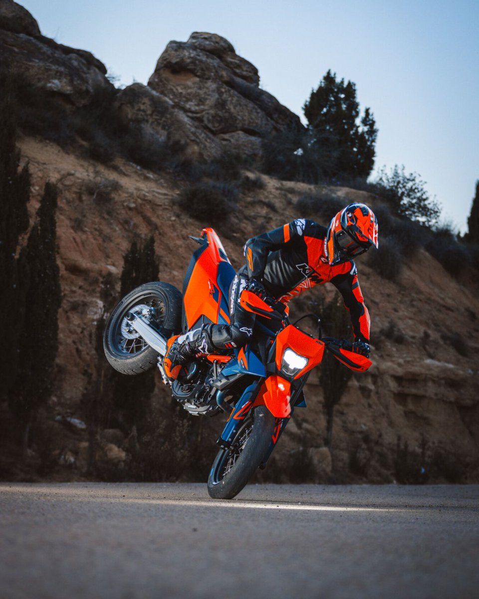 KTM UK Official tweet media