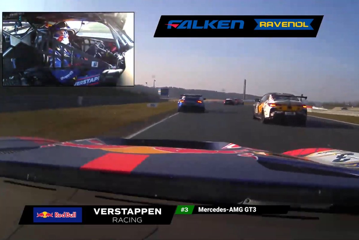 madruga mirando autitos aka virgen a los 25