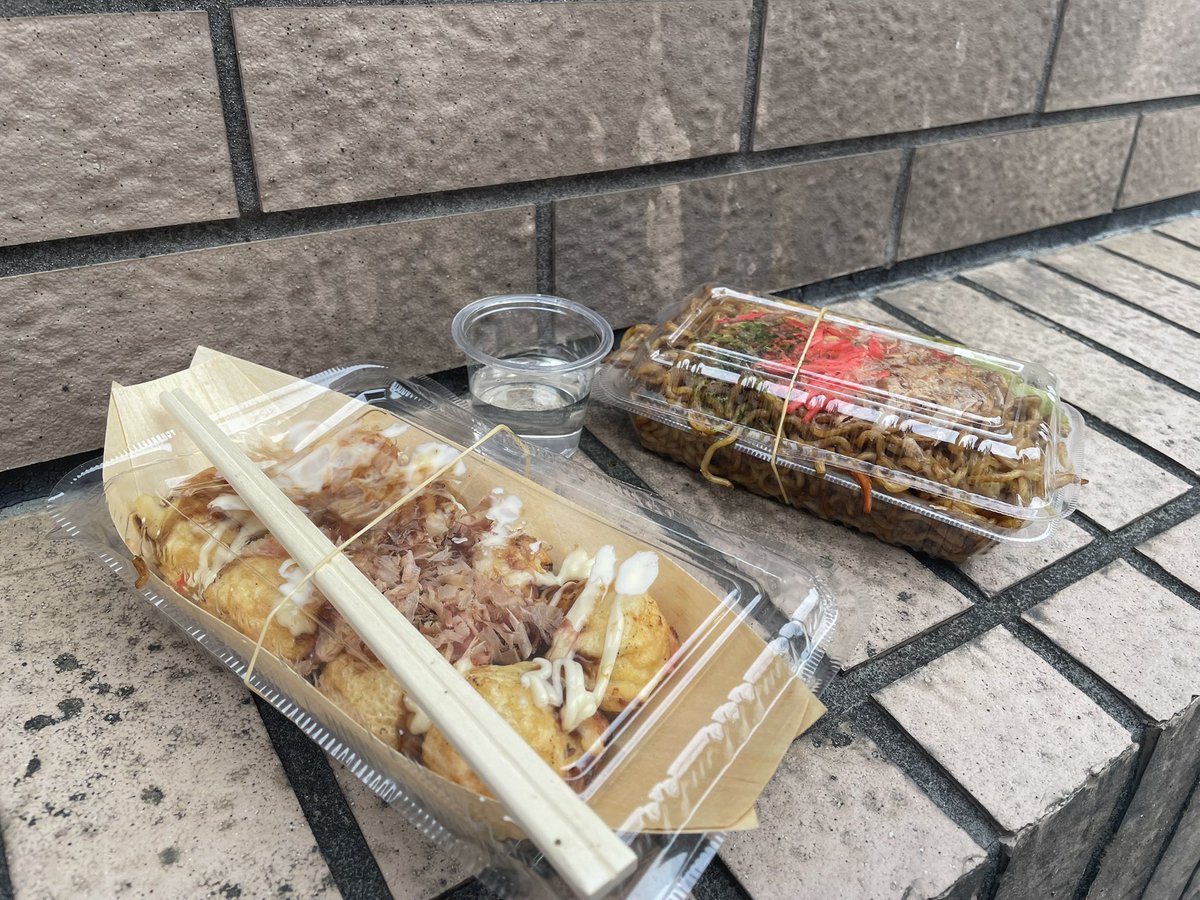 reirin066155's tweet photo. 1.もね、えがうまい
2.さけふぇす1、さけがうまい
3. #TeaTimeTune 、みんなうまい
4.さけふぇす2、さけがうまい

ぽへのうたをききにいった、すっごいねかっこよかった
ほかのひとたちもよすぎてじかんがあっというまにすぎてしまった。またききにいきたい
いしぐろにもあえたぎゅーした、またしたい https://t.co/uXvMhXSZSN