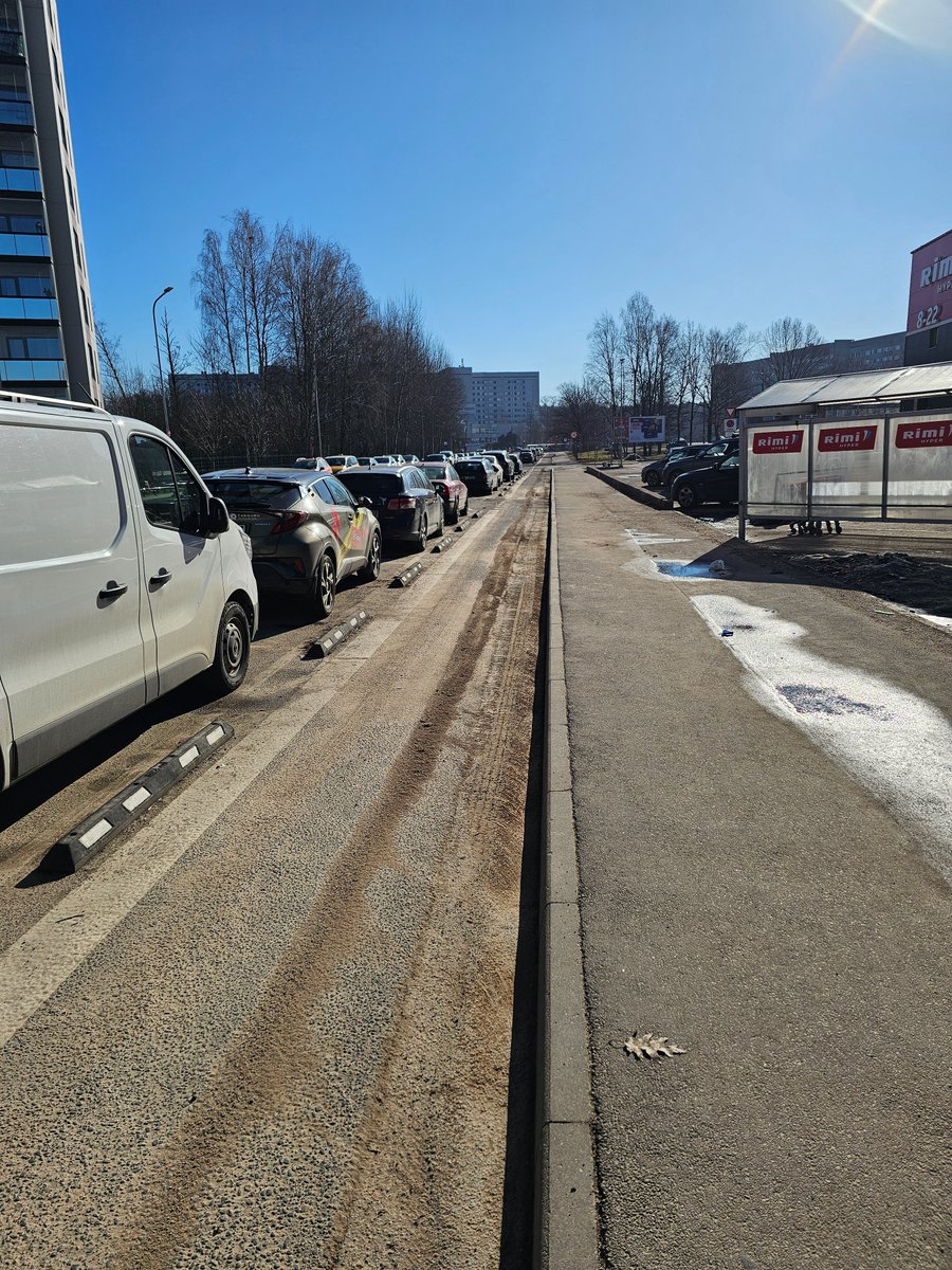 Saliktengriba tweet media