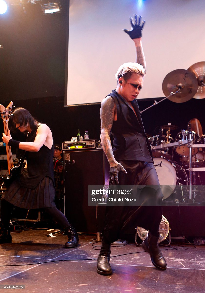 kyo posting tweet media