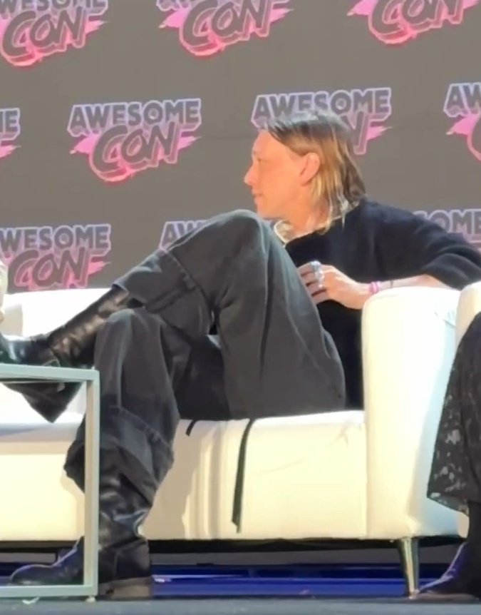 ᴊᴀᴍɪᴇ ᴄᴀᴍᴘʙᴇʟʟ ʙᴏᴡᴇʀ ᴀʀᴄʜɪᴠᴇ. tweet media