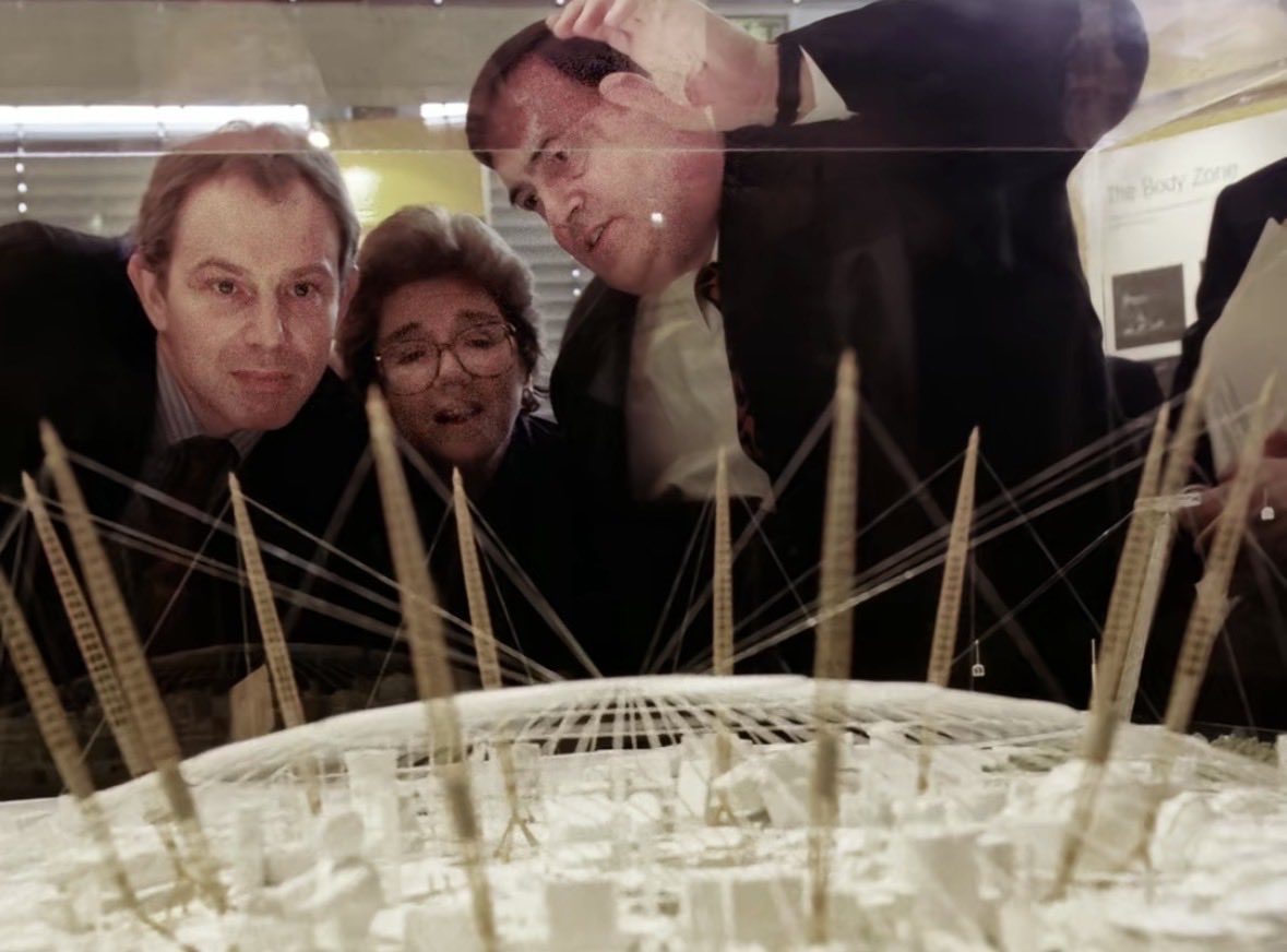 𝕎 𝕀 𝔻 𝔾 𝔼 tweet media