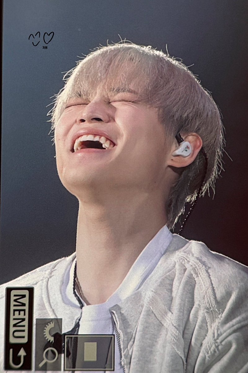 저원💢 tweet media