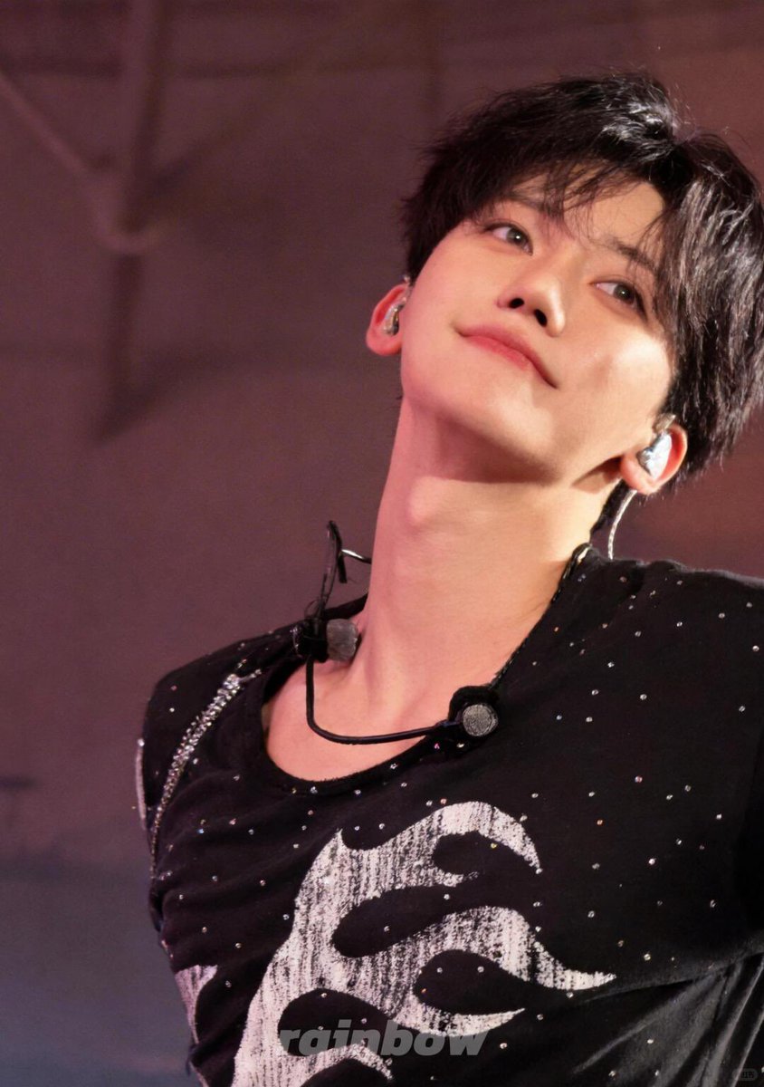 𝐑awit. tweet media