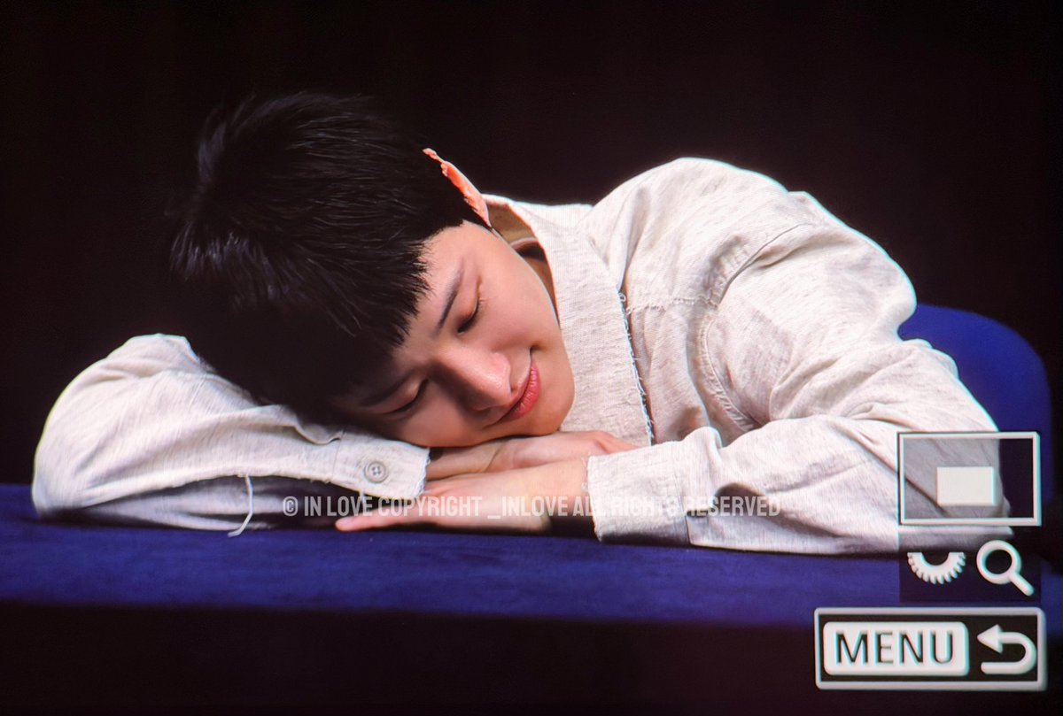 ɪɴ ʟᴏᴠᴇ tweet media