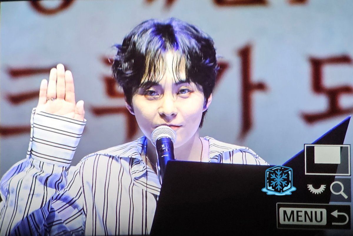 FrozenMoment326's tweet photo. 260321 슈밍항해단 1회차 preview

캡틴! 오늘 넘 잘생겼자너!

#XIUMIN #시우민 https://t.co/ZV4bPmI91p