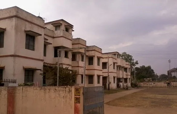 DeshbandhuMp's tweet image. deshbandhump.com/post/railway-b…
रेलवे बोर्ड: अब ट्रांसफर के बाद खाली नहीं करना होगा रेलवे क्वार्टर, पमरे सहित इन जोनों को मिली बड़ी राहत
#Railway #RailwayBoard #TransferPolicy @wc_railway  @RailMinIndia