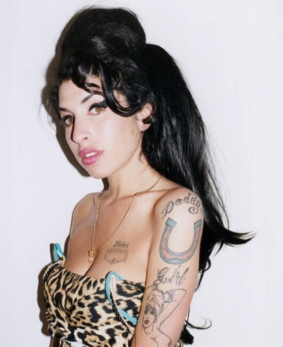 Queen ✰ tweet media