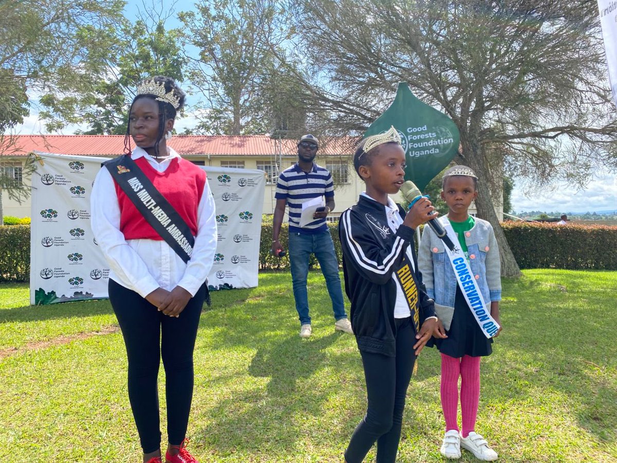 UWAambassador25's tweet photo. Small voices, big dreams ๐๐ฑ
Little Miss Tooro reminds us that age is no limit their dream is a greener future, and together, we can make it a reality.
#RestoringForests https://t.co/6qKveVDh4Y