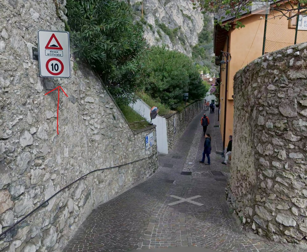 prunabluepepper's tweet image. #Noobs Most European cities have this since hundreds of years!