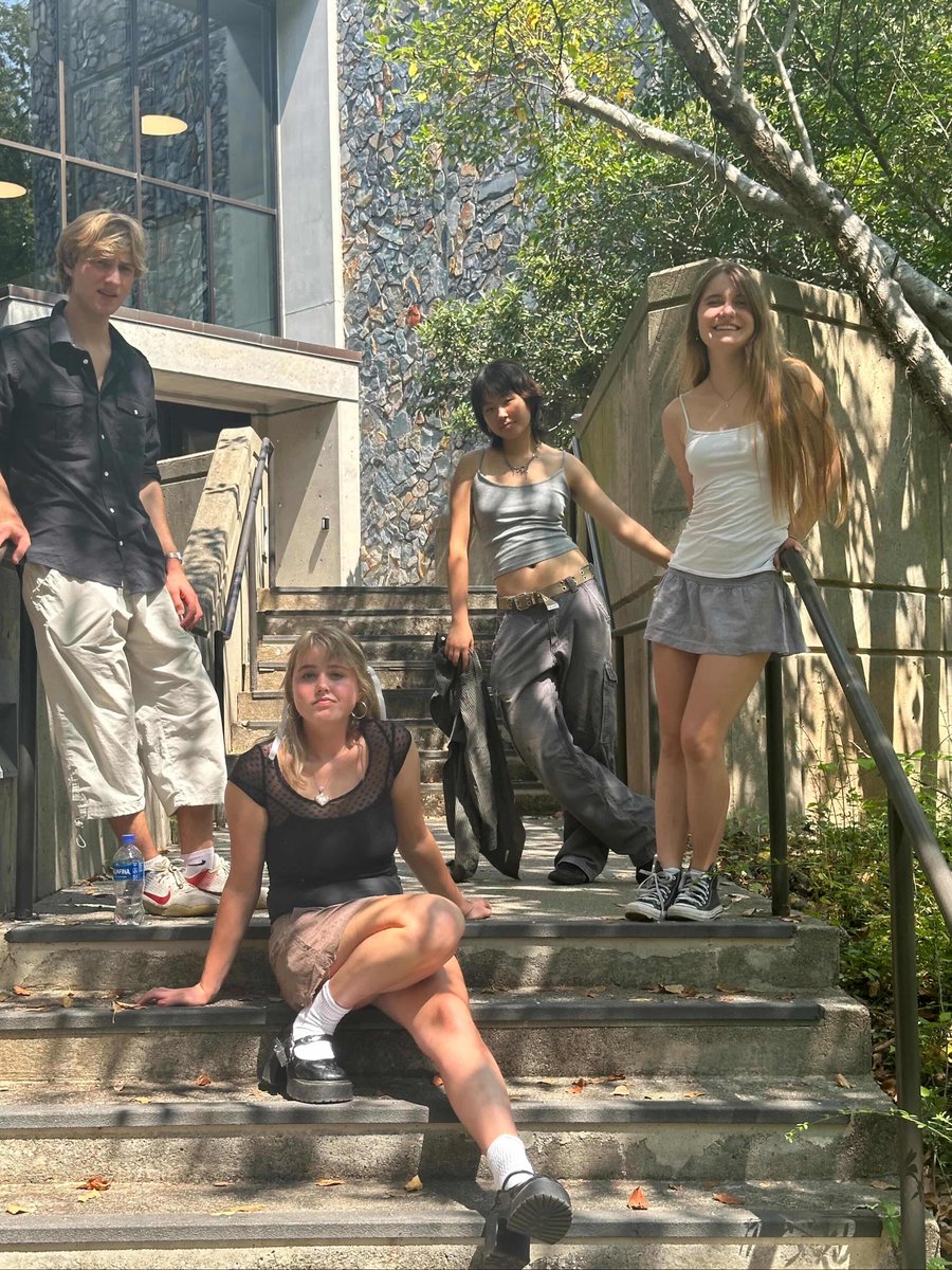 galaxy train tweet media