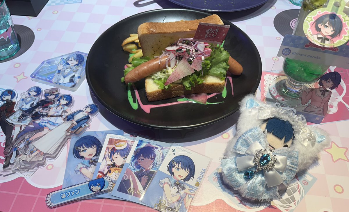 しとりー tweet media