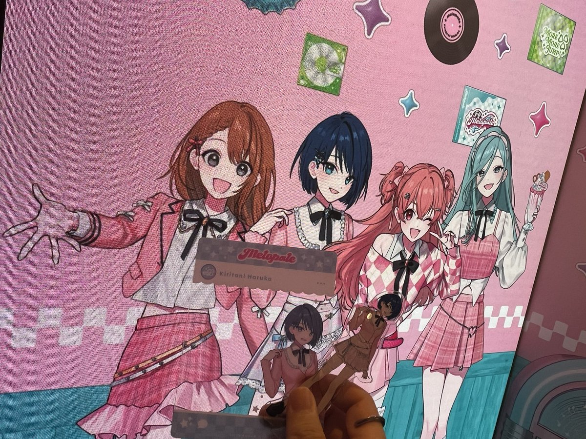 しとりー tweet media