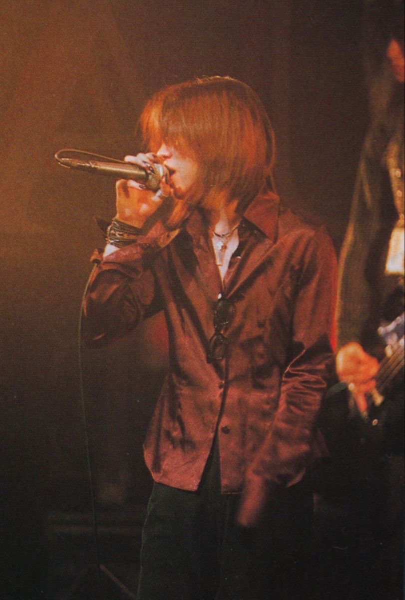 kyo posting tweet media