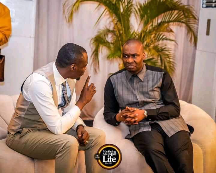 Dora forchrist 🌺🌺🌺🌹🌺🌹🌺🌹 tweet media