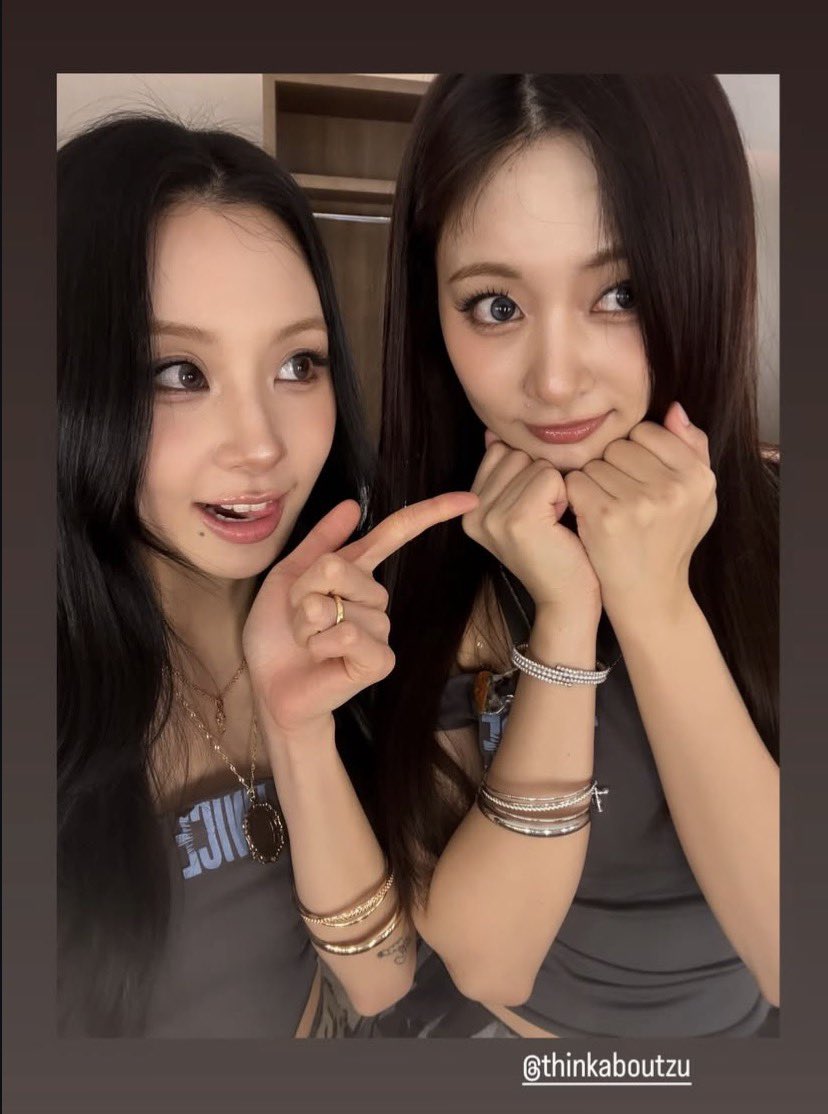 FranceChaeyoung's tweet photo. 200326 - - 📸 [IG］

• Nouvelle story Instagram de Chaeyoung.

🍓 #TWICE #CHAEYOUNG #채영 #TZUYU #쯔위 #CHAEYU https://t.co/LXNmZJyNuU