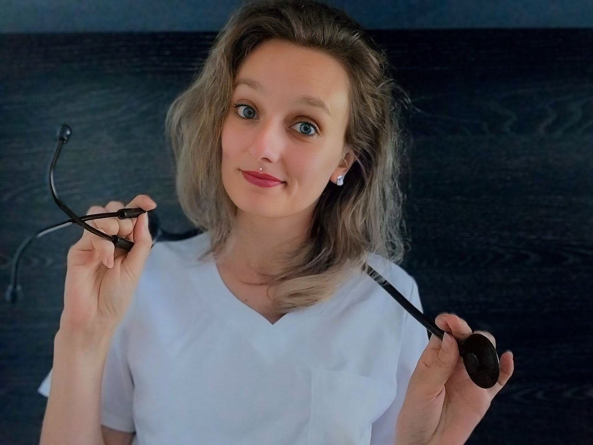 Lola l'infirmière 💉 tweet media