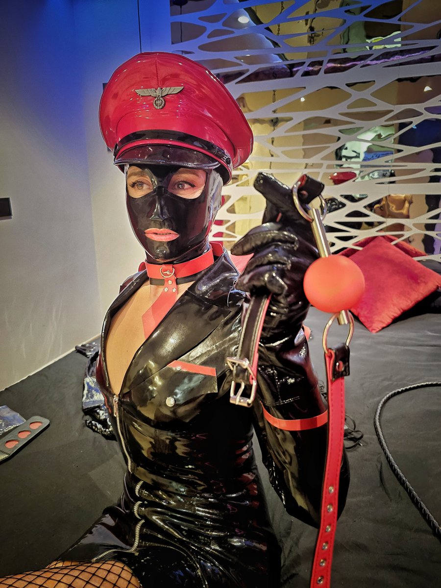 miss_raixel tweet media