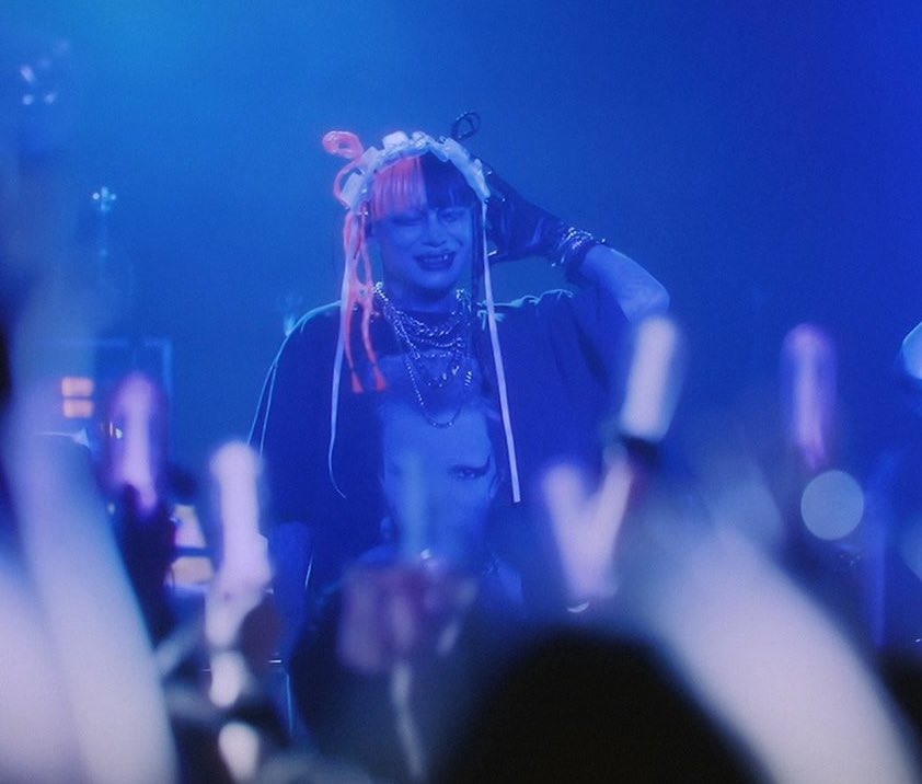 kyo posting tweet media