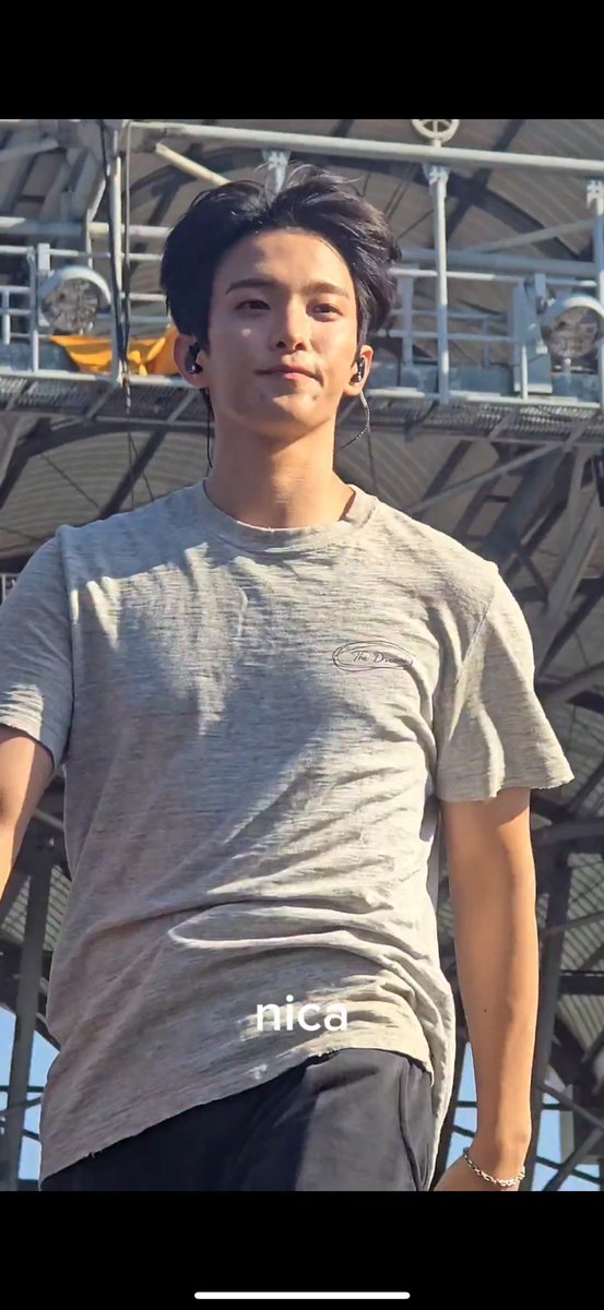 don’t ask me the color of anything 😧😧😧

#DOKYEOM #도겸 #SEVENTEEN #SVT_TOUR_NEW_BULACAN 
#NEW_IN_BULACAN 
#SEVENTEEN_NEW_IN_BULACAN