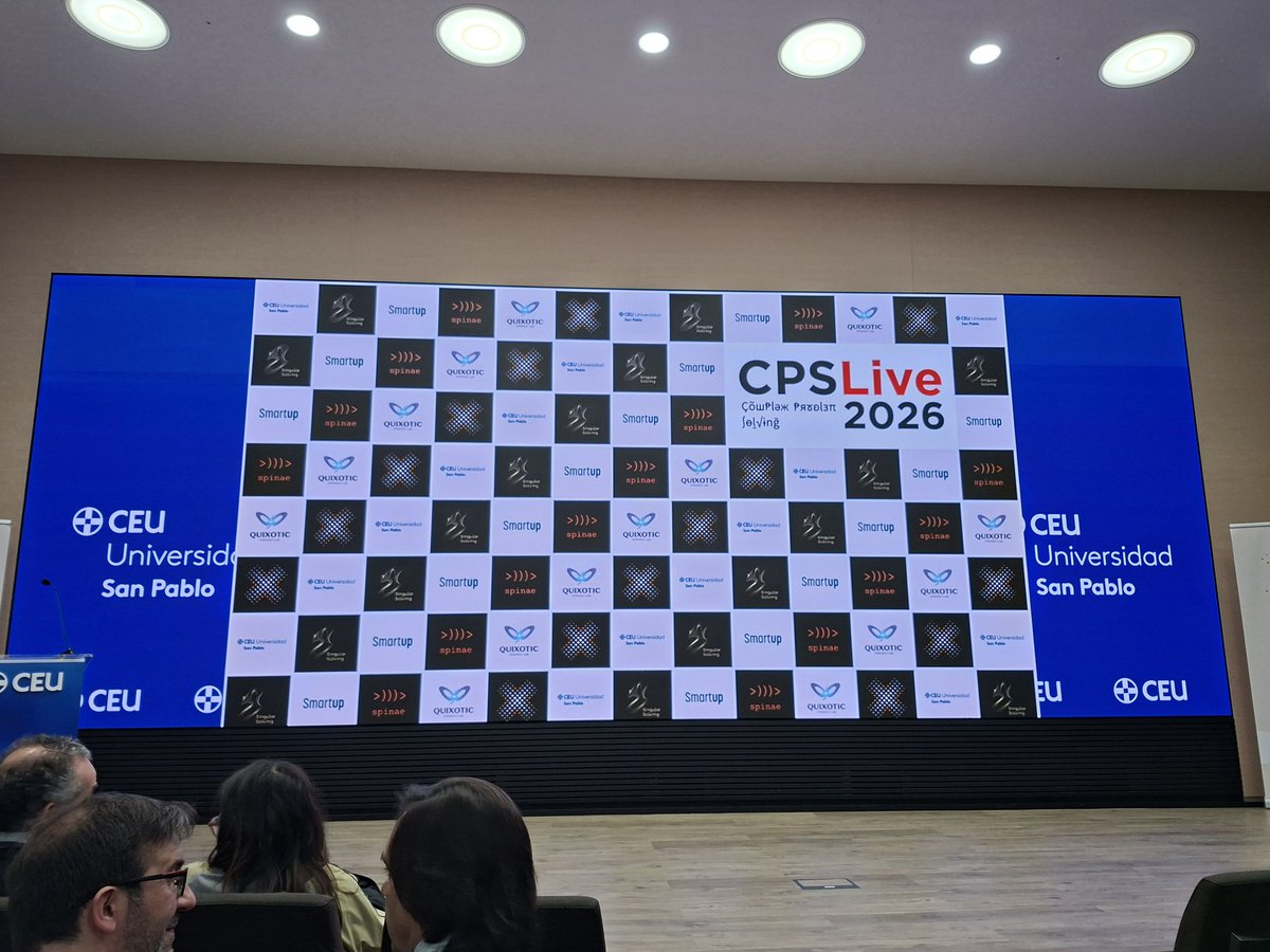 César López tweet media