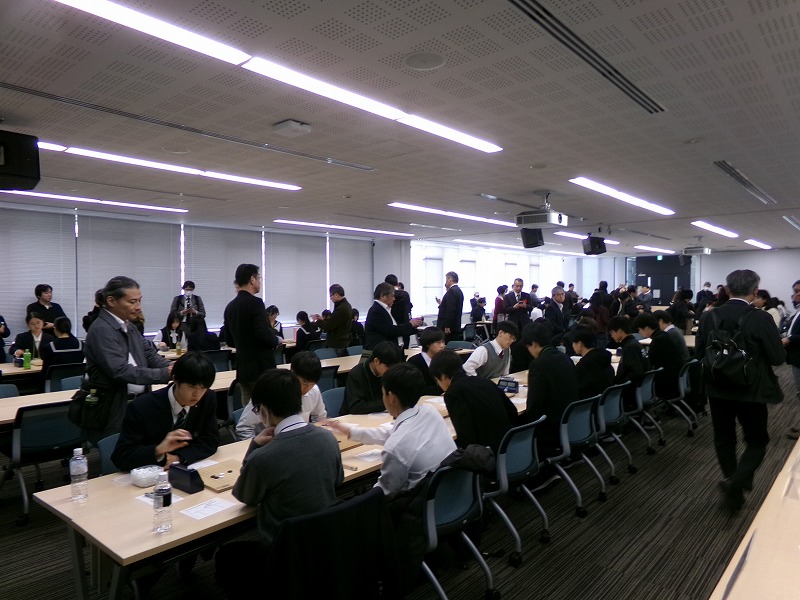 大阪商業大学にて2日間にかけて行われました『第20回全国高等学校囲碁選抜大会』が無事閉会致しました。参加された選手の皆様も2日間お疲れ様でした。対局結果を大会HPにあげておりますのでぜひご確認ください！

kansaikiin.jp/2026_koukousen…