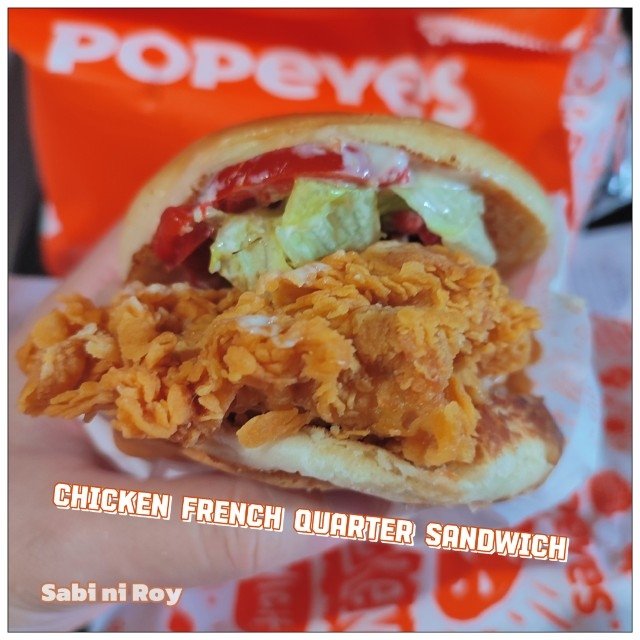 SabiNiRoy's tweet photo. #ChickenFrenchQuarterSandwich by Popeyes PH

Big crispy chicken fillet, bacon, lettuce, roasted garlic mayo, brioche bun. Masarap! 😋

#chickensandwich #chickenfrenchquarter #popeyes #foodphotography https://t.co/MvoJRAm6zy
