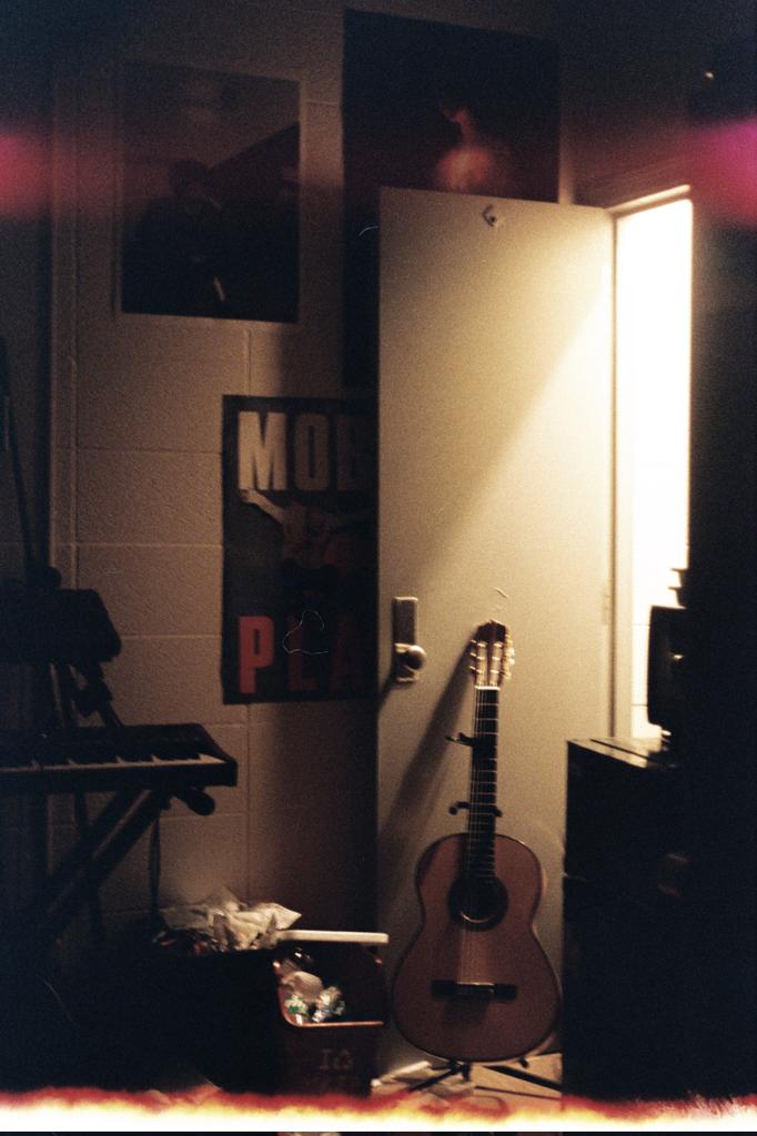 jamie peace on earth tweet media