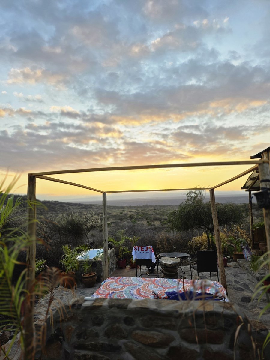 Stejos_Tours's tweet photo. Saturday vibes = time to escape

Why stay in when Kajiado’s rolling hills, sunsets, fresh air, and sparkling night skies are calling? 

Book your weekend getaway now and make memories your friends will envy. 

#WeekendVibes #KajiadoEscape #Stargazing https://t.co/zPNkgyyLuU