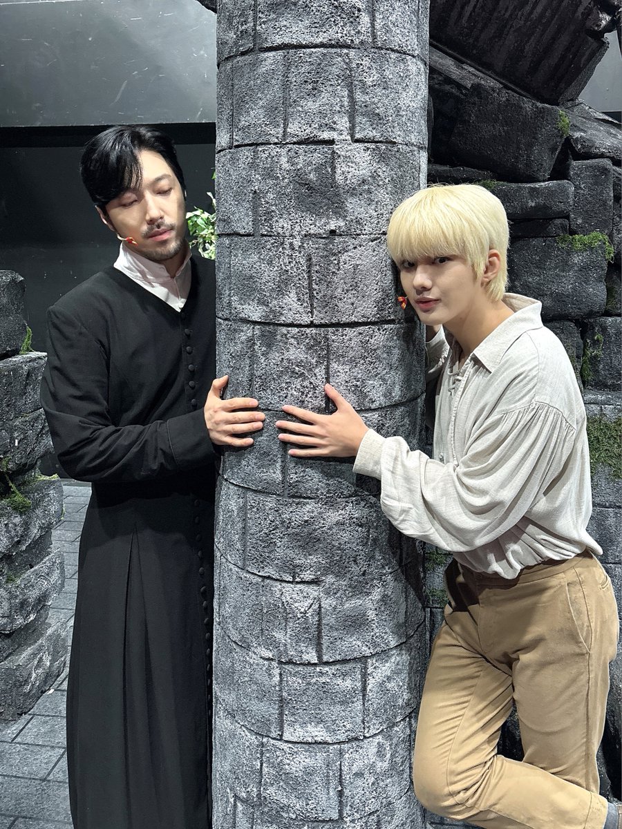 섬으로 간 나비 tweet media