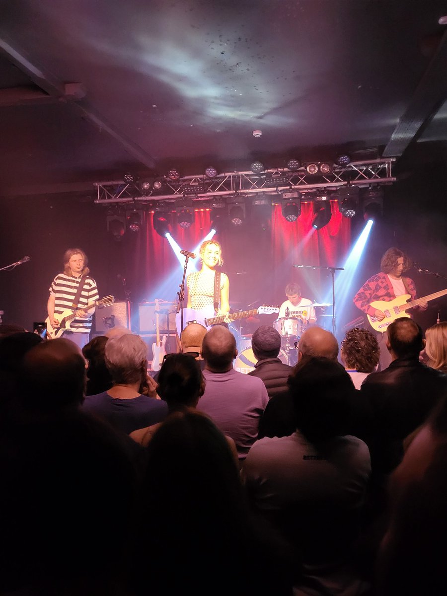 nottinghamropes's tweet photo. Not been to this venue (Oslo) since I saw Squeeze in 2016.  @betterjoymusic  made it well worth the trip, just as they did at Gorilla on Wednesday &amp; places like Scunthorpe &amp; Burton on Trent last year.  Great band. https://t.co/PCLRzPalpw