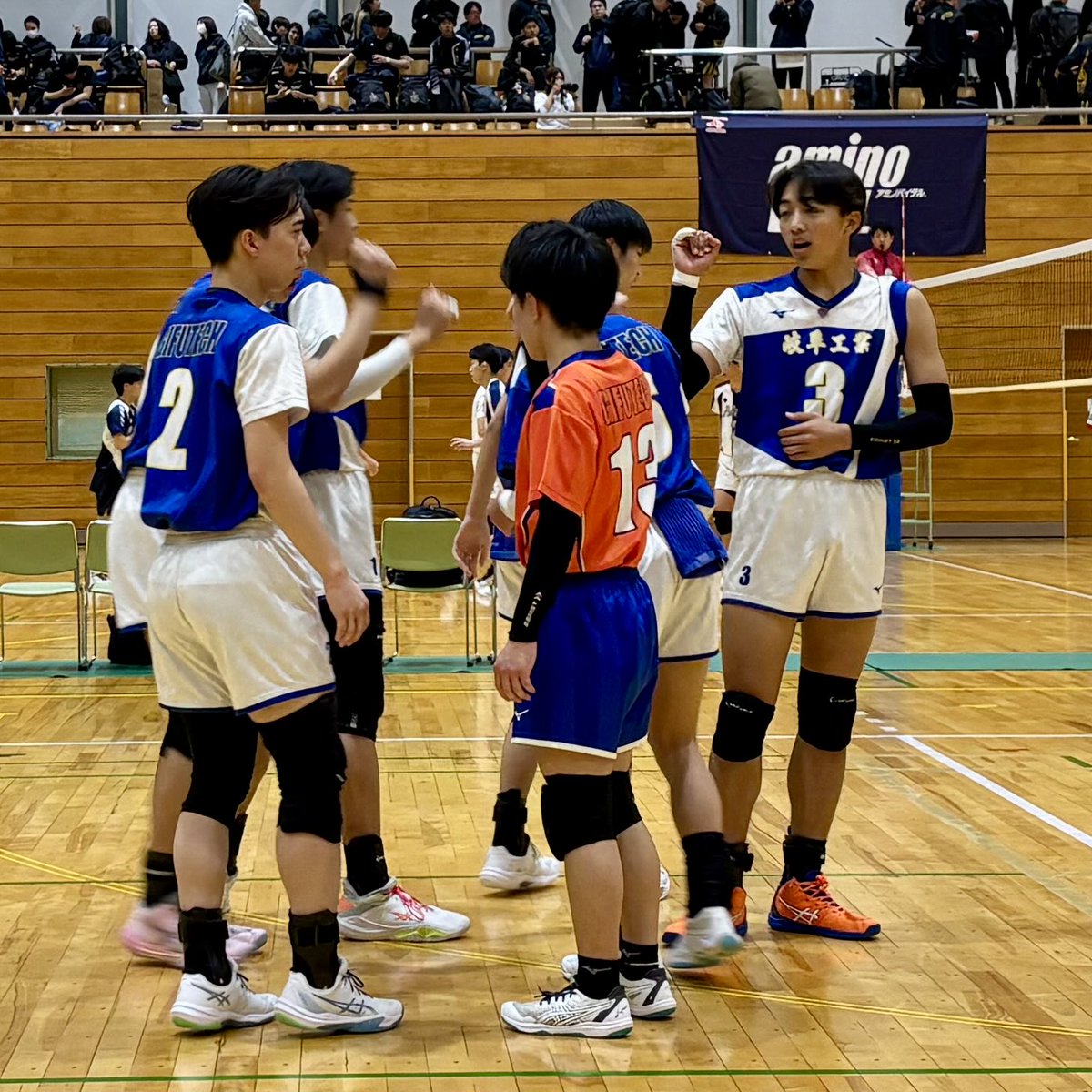 gifutech_vb's tweet photo. 🏐第32回東海高等学校バレーボール選抜大会     📍東遠カルチャーパーク総合体育館さんりーな
🕐予選グループ戦
🆚星城
21-25   21-25
セットカウント0-2で
星城高校が勝利しました🥲

#岐阜県立岐阜工業高等学校  #岐阜工業
#岐阜工   #GIFUTECH  #kasako
#バレーボール  #東海選抜 https://t.co/8XLrHXKOTF