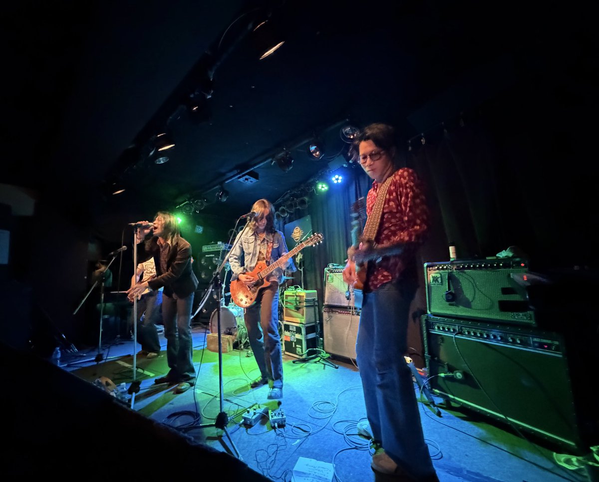 ジョン tweet media