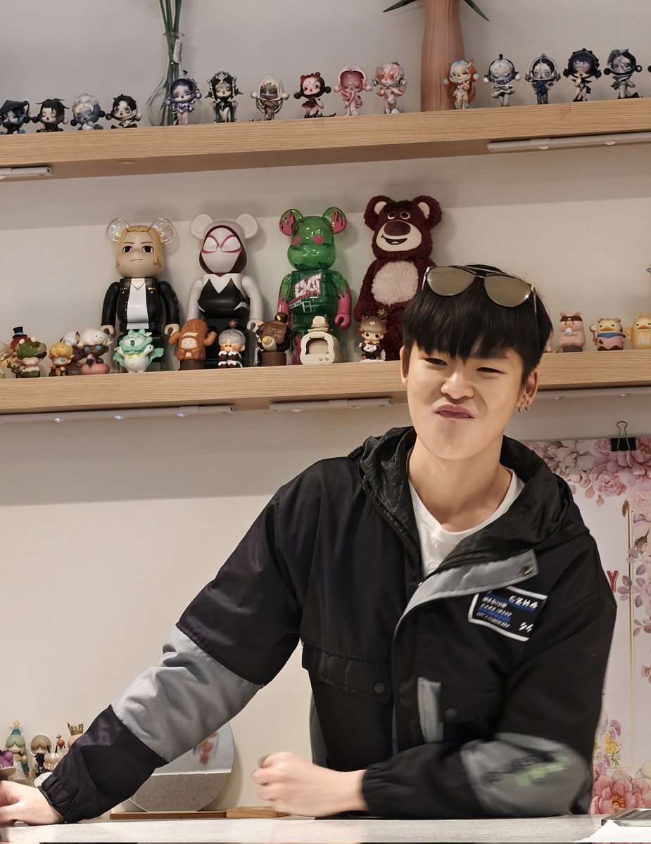 Rie 🪐🐇✨ tweet media