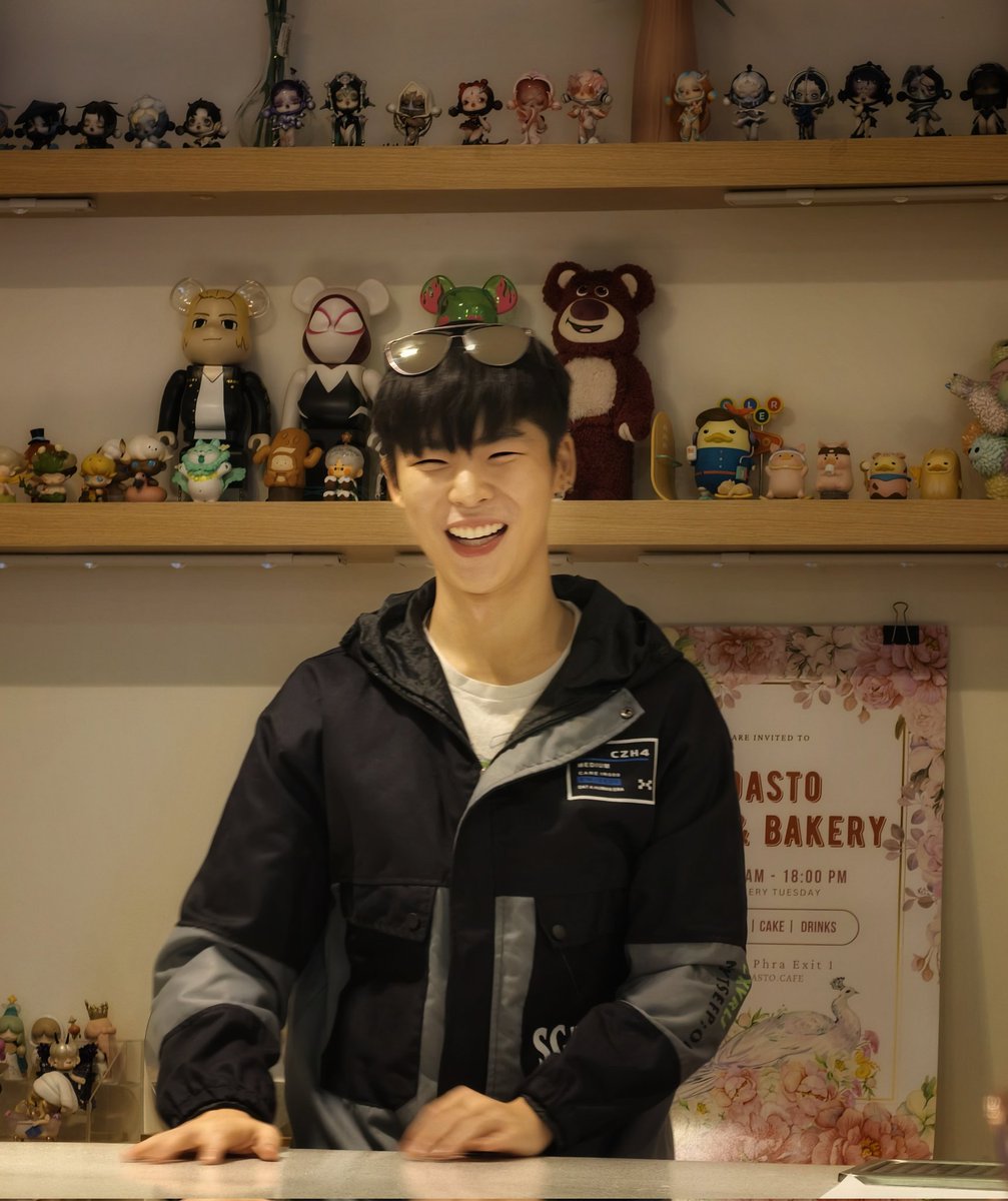 Rie 🪐🐇✨ tweet media