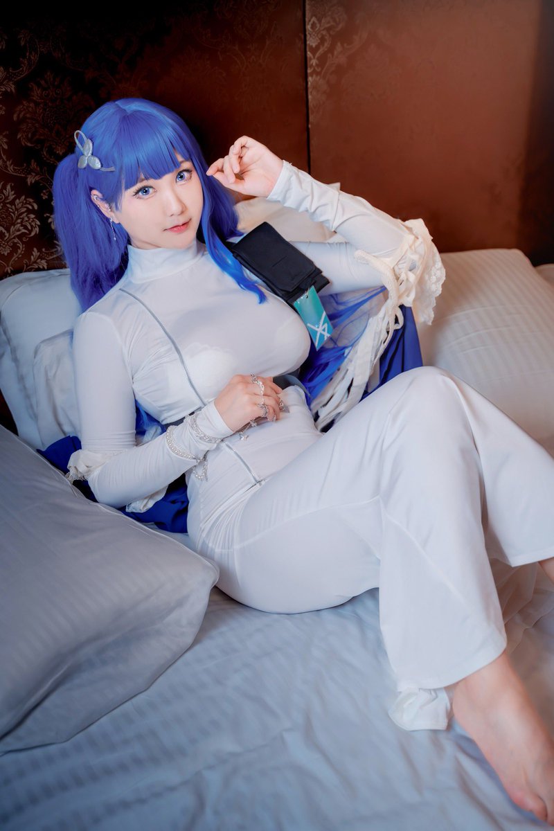 HIKO @ Fanbox update tweet media