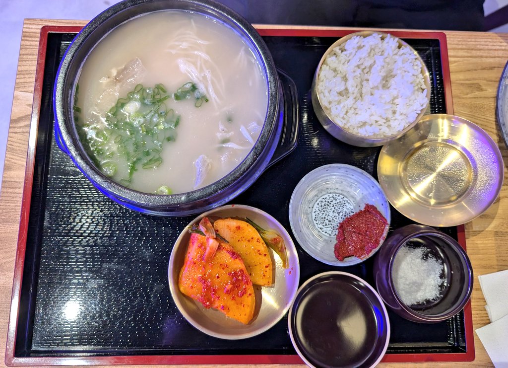 Xtayton's tweet photo. Tried out a relatively new place, they don't have any socials. Moranok Dallas, located in the newly built Hmart Dallas.
- Steamed Dumplings
- Bibim Naengmyun with Bulgogi
- Doseolleongtang 
- And more Bibim Naengmyun the chef gave us from making extra. https://t.co/3qY7GViRXa