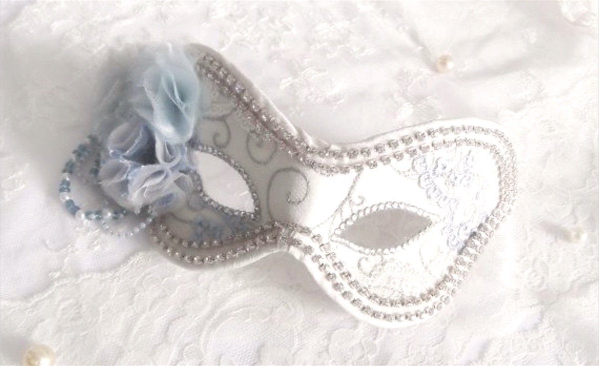 𐚁₊⊹ tweet media