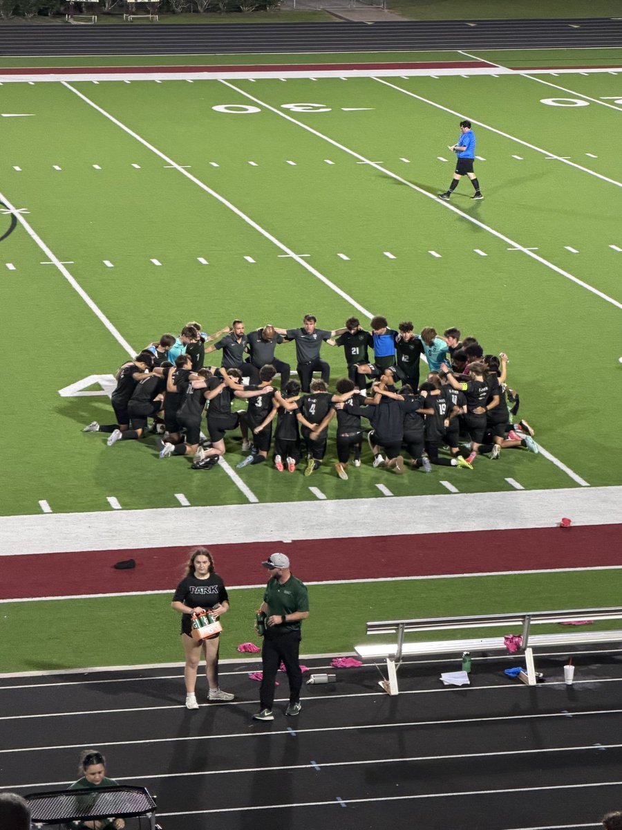 HumbleISD_KPHS's tweet photo. Congrats to KPark Boys Soccer on advancing with a thrilling 5-3 win in PKs in the first round of the playoffs! ⚽️🔥 #WeAreKPark https://t.co/GQXeqHplgY