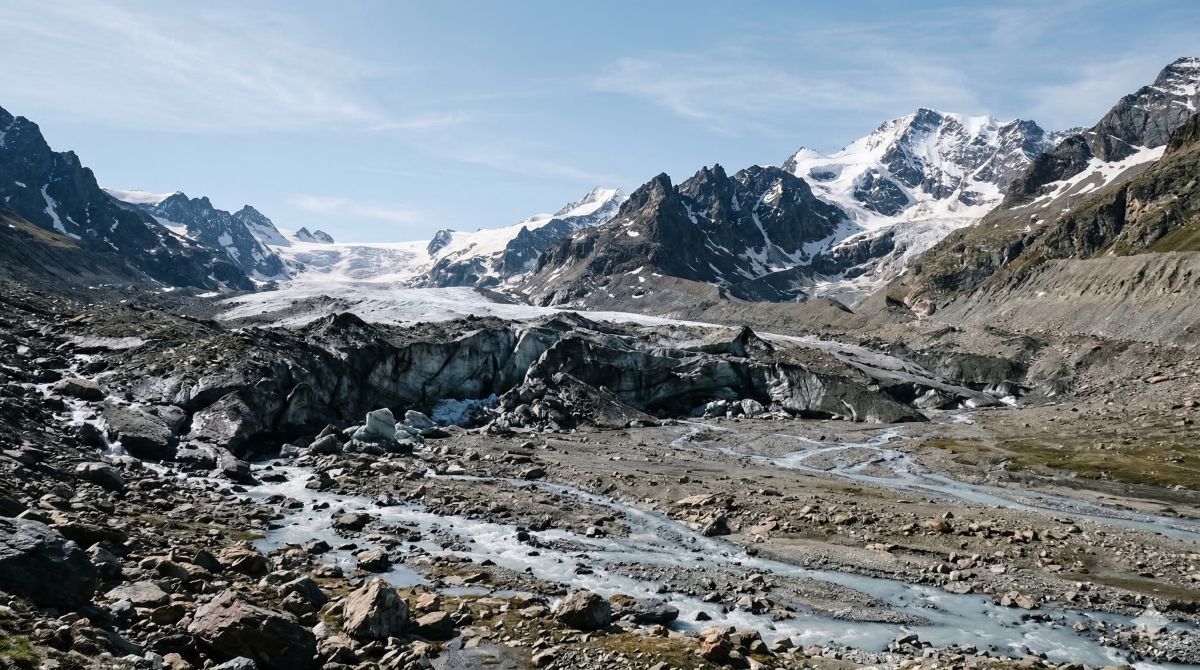 21 marzo, Giornata mondiale dei ghiacciai: perché la loro tutela riguarda acqua, clima e sicurezza dei territori -  infobuildenergia.it/21-marzo-giorn…