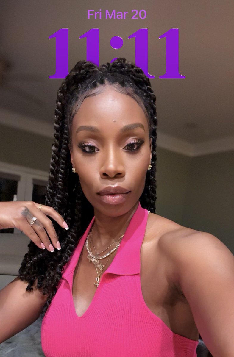 LaStarya 💜✨💫 tweet media