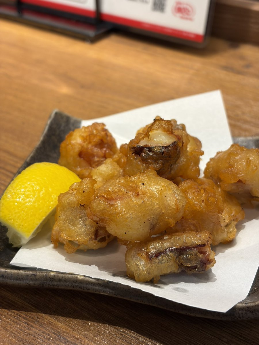 yuruyuru_camera's tweet photo. 姫路の銀たこハイボール酒場で朝食兼用の昼飲み

めひかりのから揚げとか、珍しいメニューをチョイス https://t.co/ogfu5Xmrn2