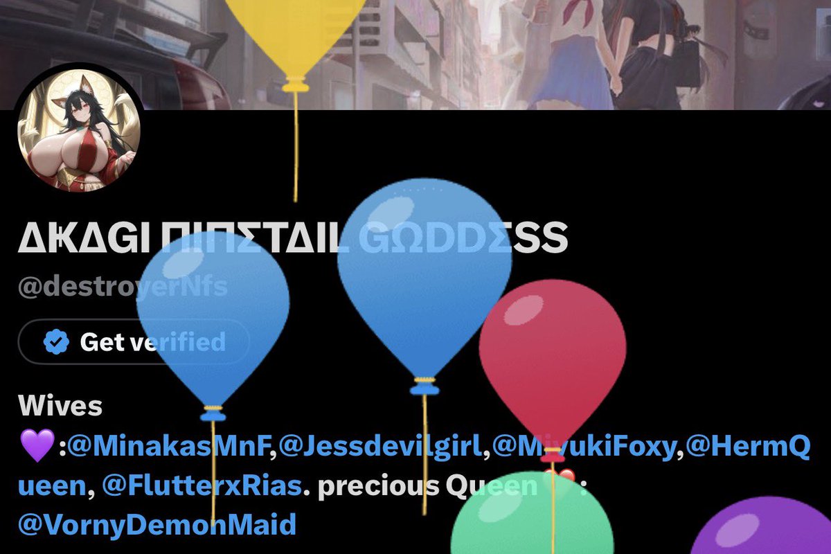destroyerNfs's tweet photo. Kyuuuu!!~ oh no…the balloons, they’re back!! It’s a Balloon invasion!!~ oh wait…nvm, it’s just this fox becoming one year older….hehe~ Happy birthday to me I guess….kyuuu~ 🎉💋❤️ https://t.co/itbl2yHIpU
