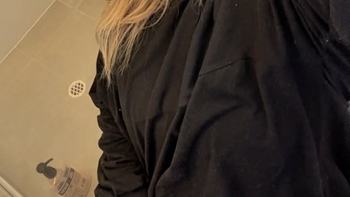 RileyRips tweet media