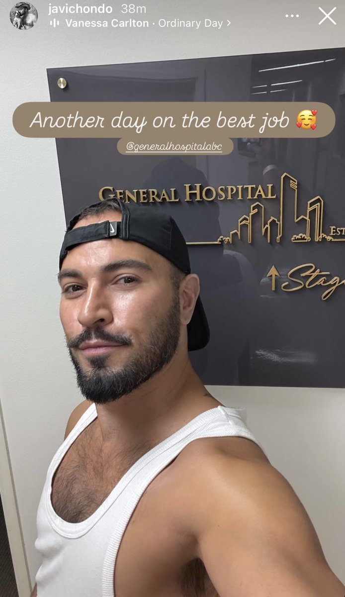 SunshinePeach tweet media