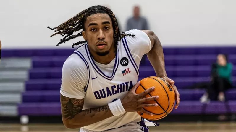 Isaac Bourne tweet media