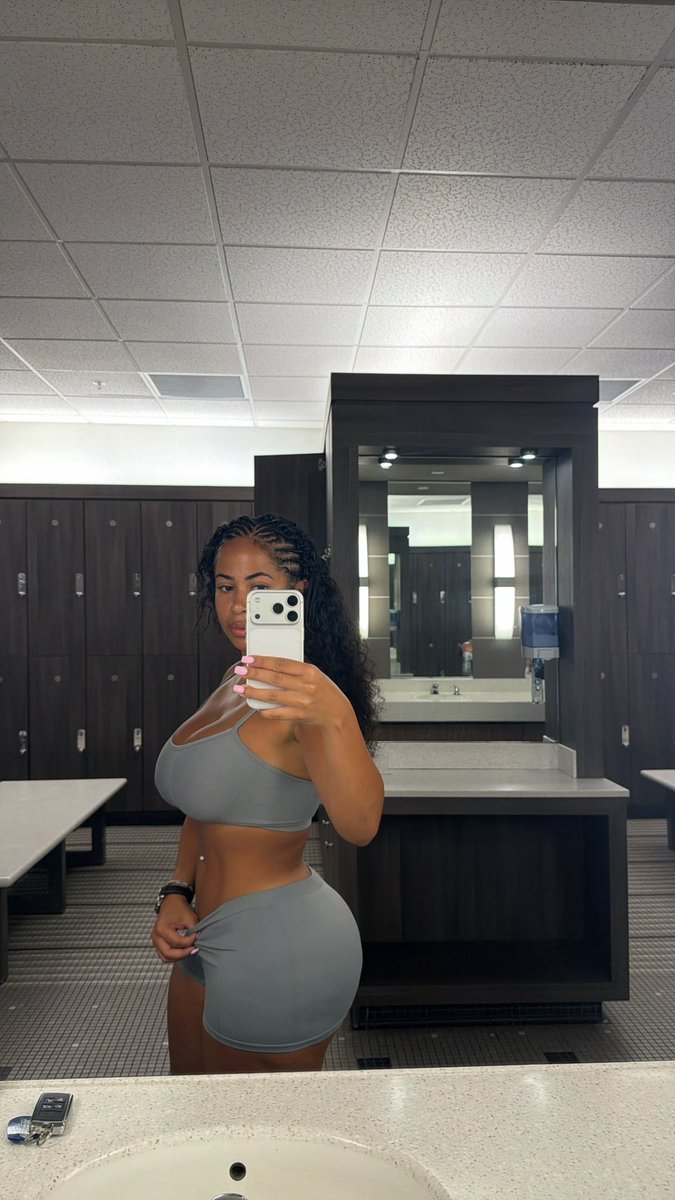 Yasmine Lopez tweet media