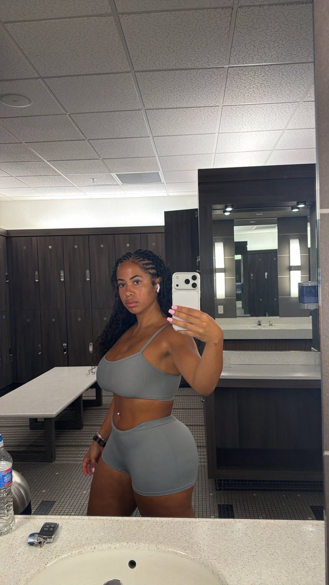 Yasmine Lopez tweet media