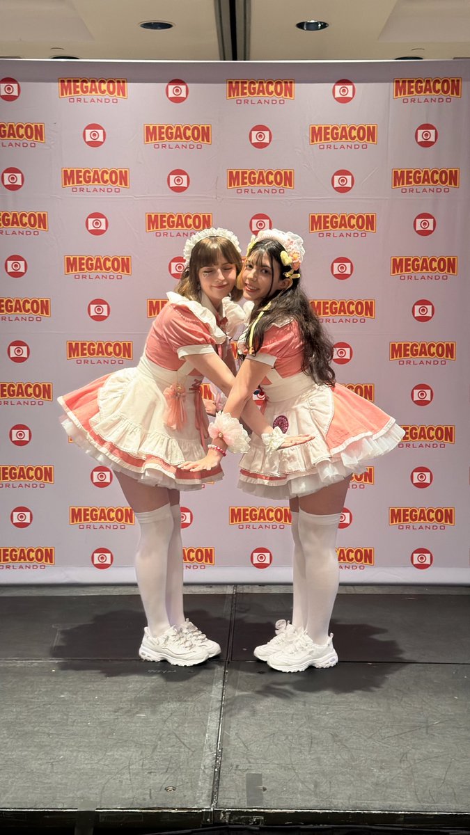 mimi ‧₊˚❀༉‧₊˚. 🔜 sweets collection! tweet media